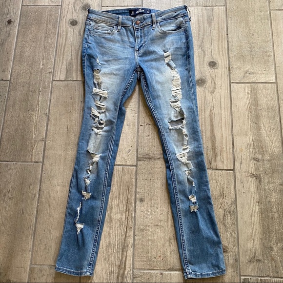 Hollister Denim - 🌺2/$40🌺 Hollister Low Rise Ripped Skinny Jeans